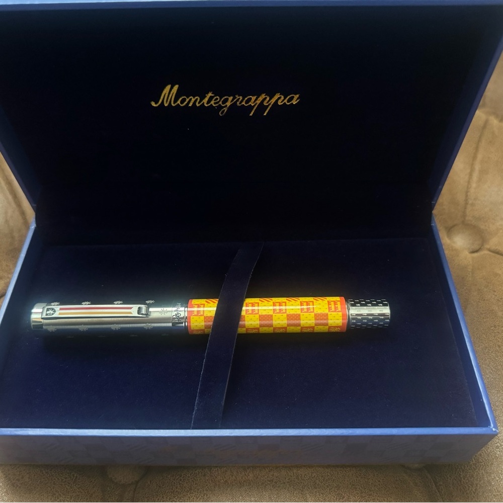 Montegrappa Harry Potter Gryffindor Fountain Pen